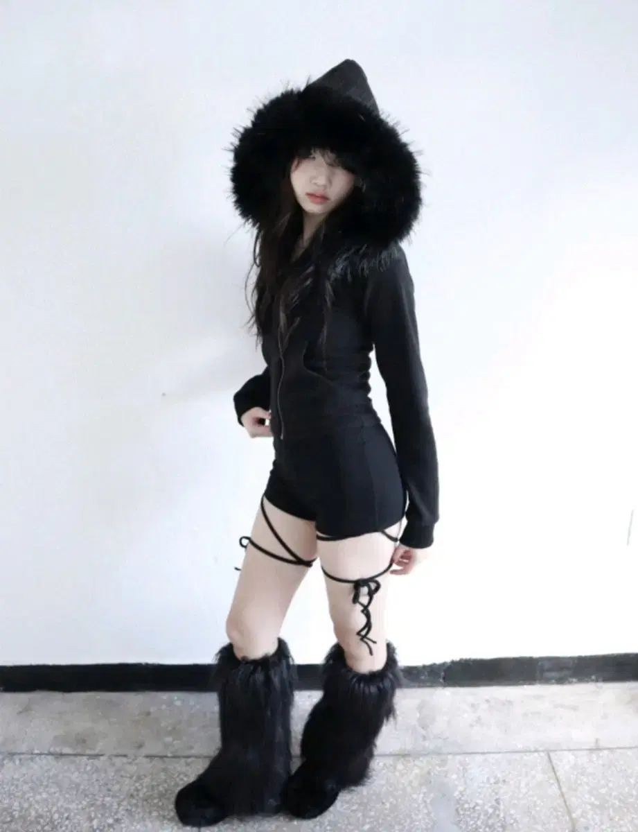 클라따 퍼 후드집업 fur trimming hood zip up 블랙